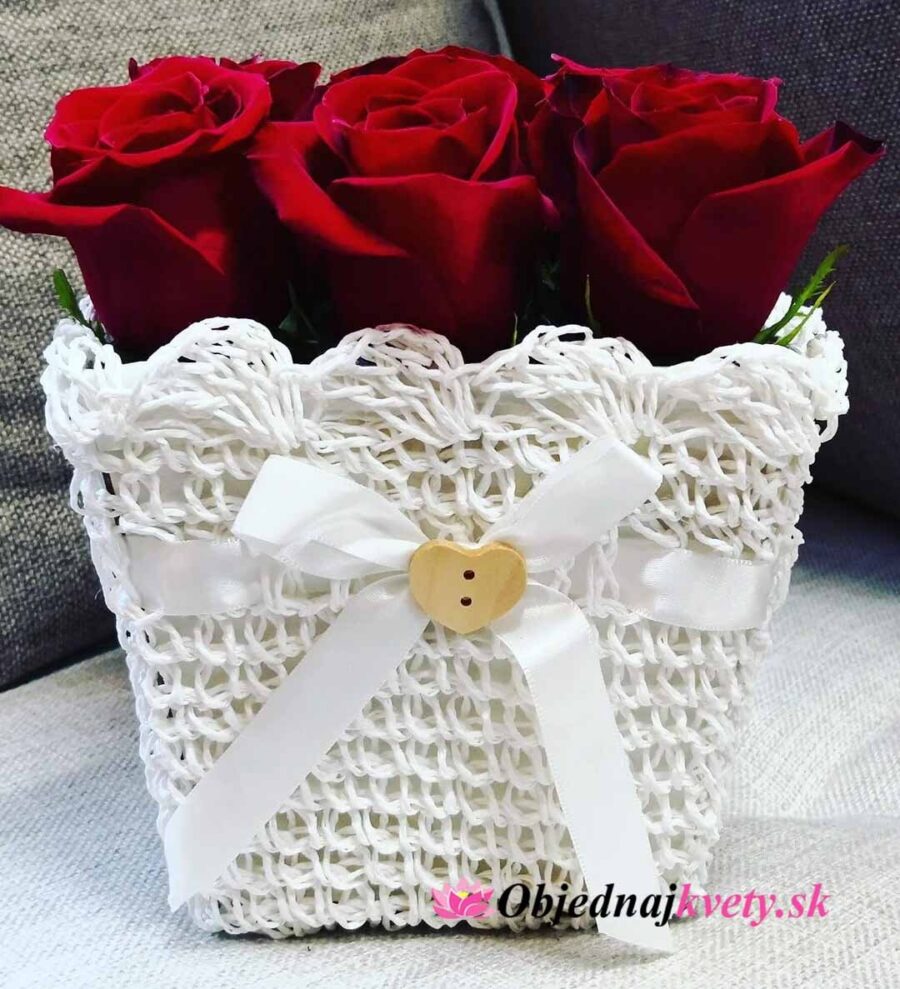 Flower box červených ruží Bou