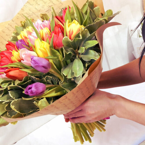 Kytica farebných tulipánov – Obrázok 2