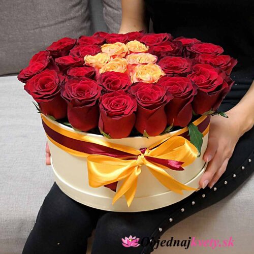 Kvetinový box z ruží XL