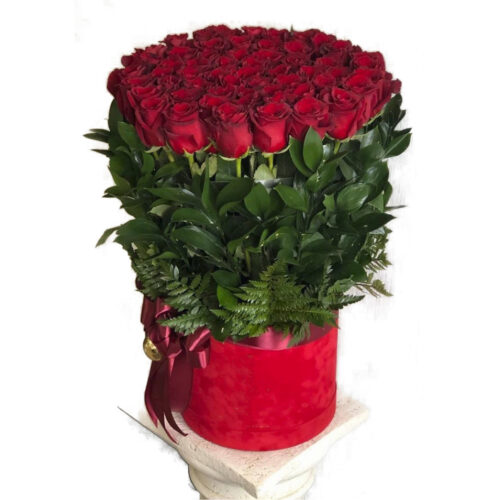flower box z vysokých ruží